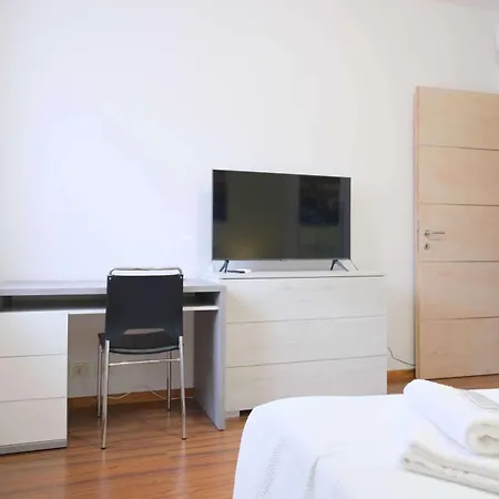 Vr Vo Pastorello Apartment *